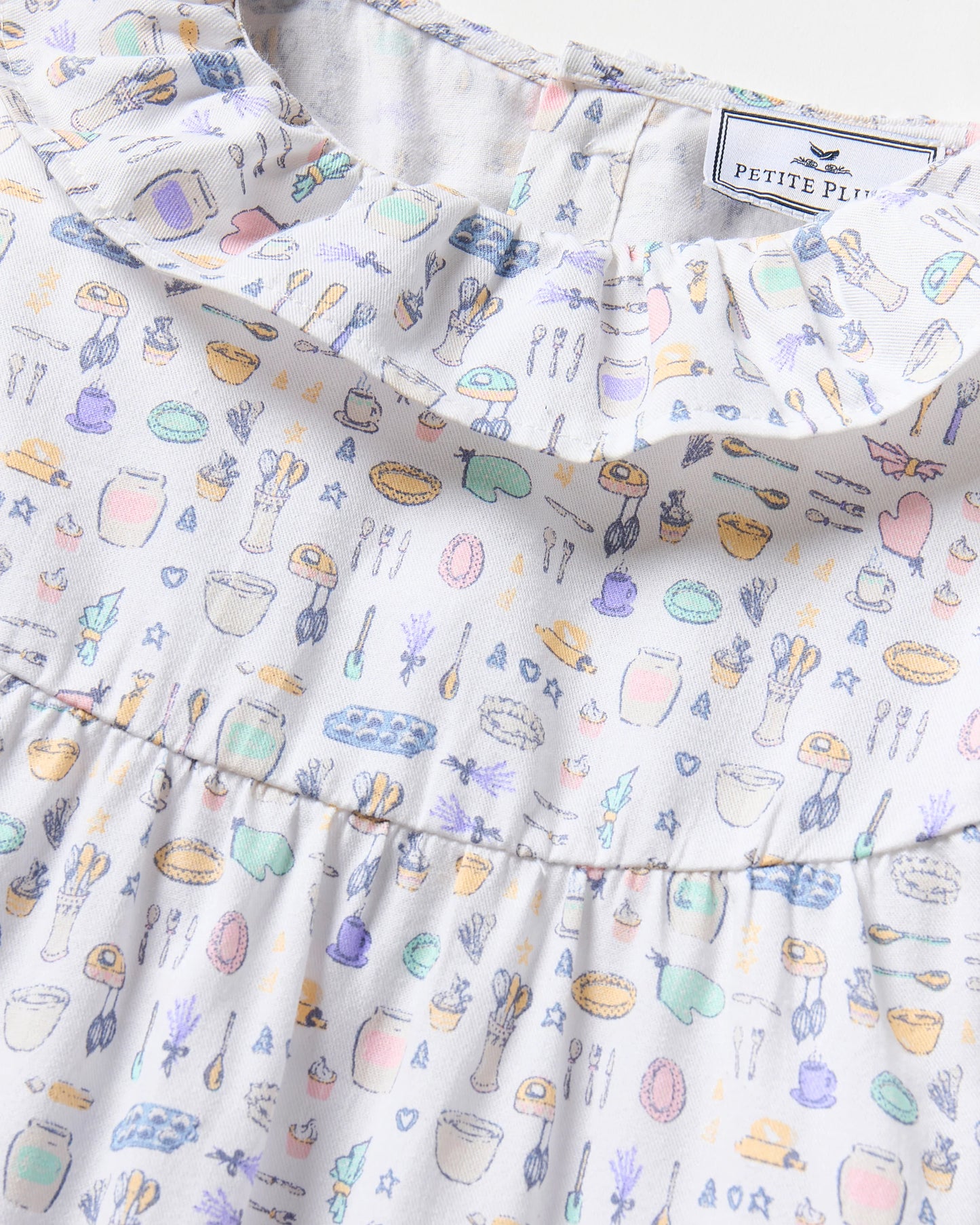 Baking Spirits Bright Scarlett Nightgown