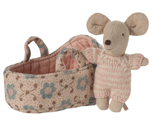 Baby Mouse in Carry Cot, Rose