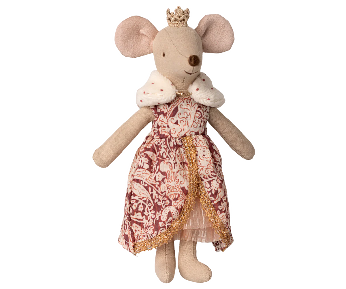 Queen Mouse, Mum
