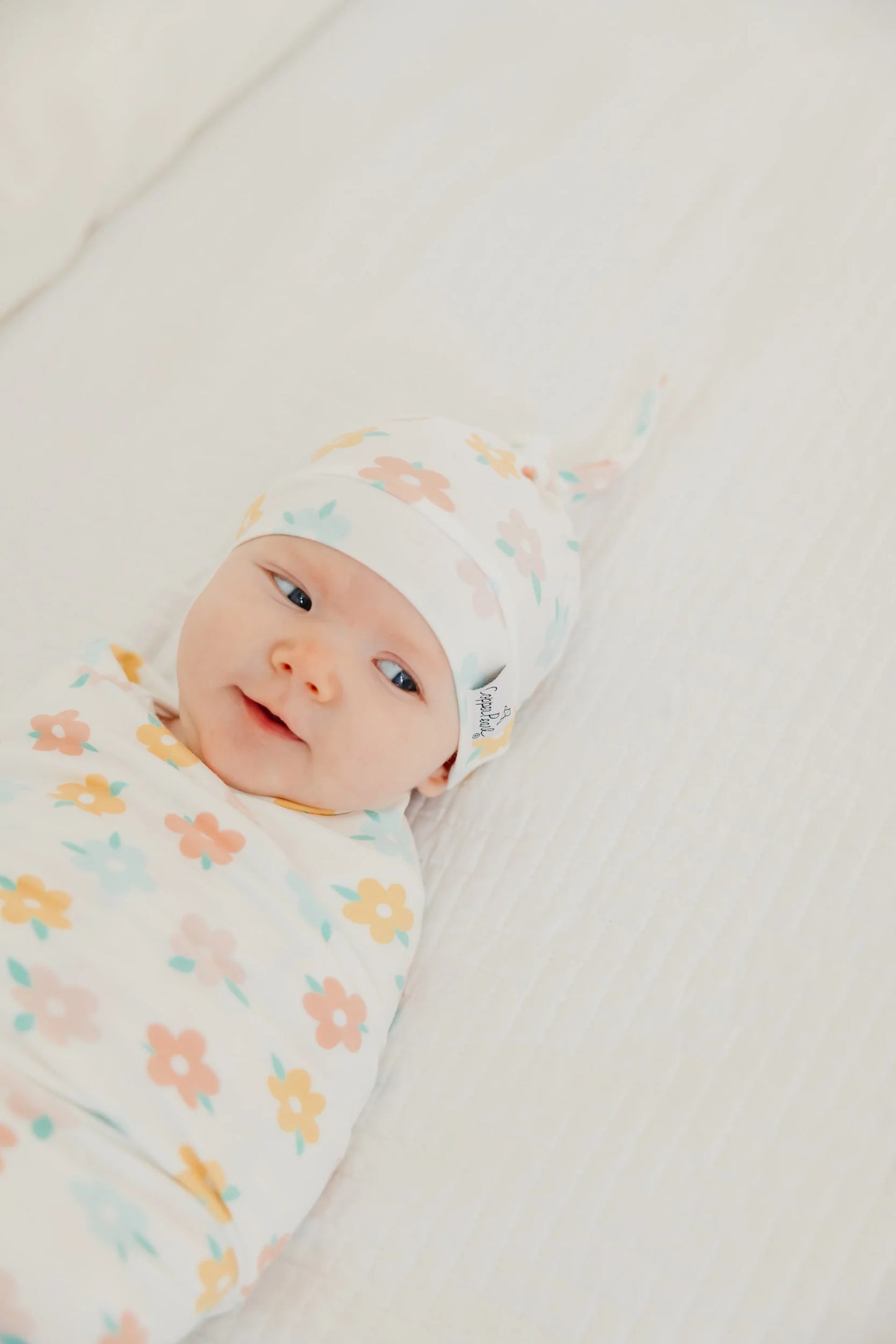 Daisy Top Knot Hat 0-4M