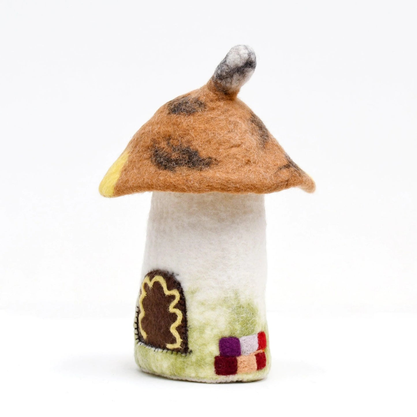 Fairies & Gnomes House with Brown Roof