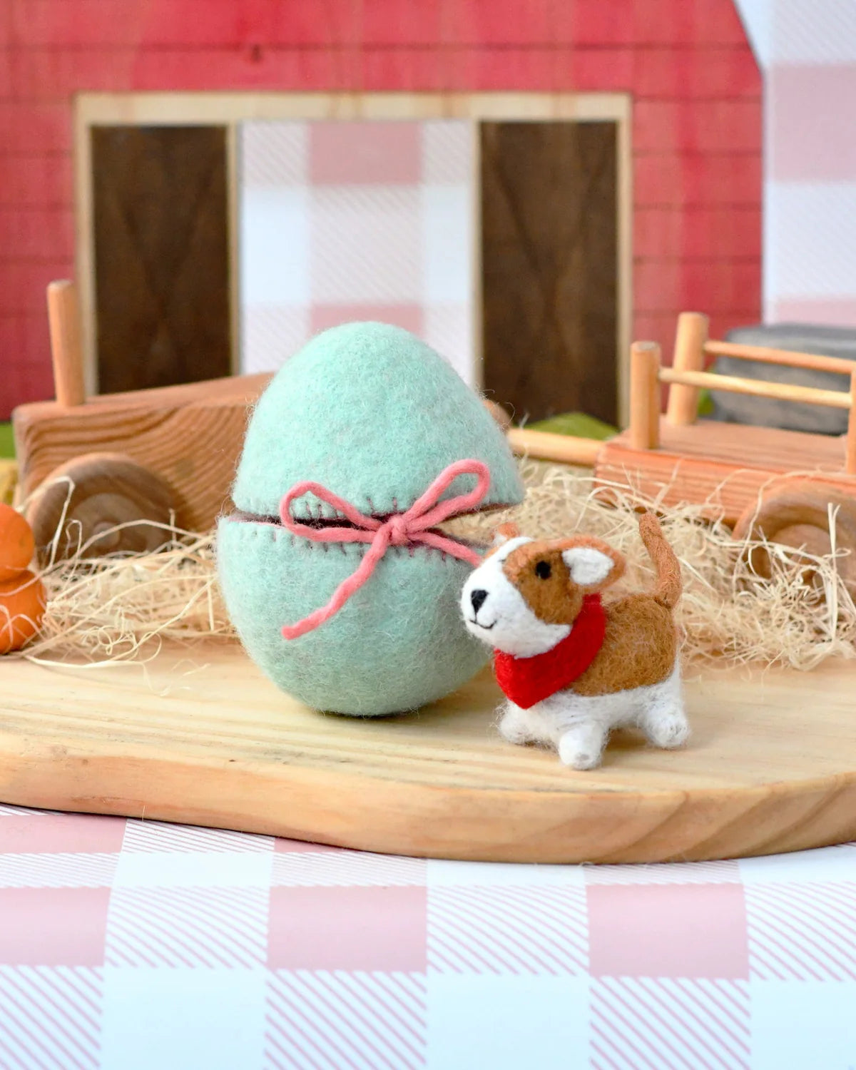 Felt Surprise Egg