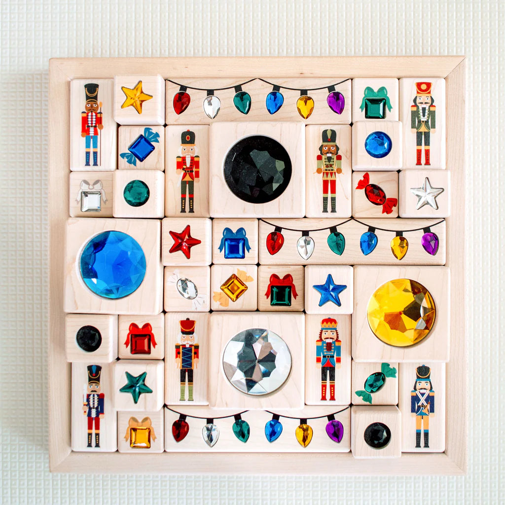 Royal Nutcrackers 8 Pc Block Set