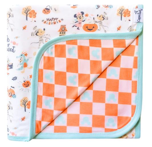 Mickey Mouse’s Boo Bash 3-Layer Quilt