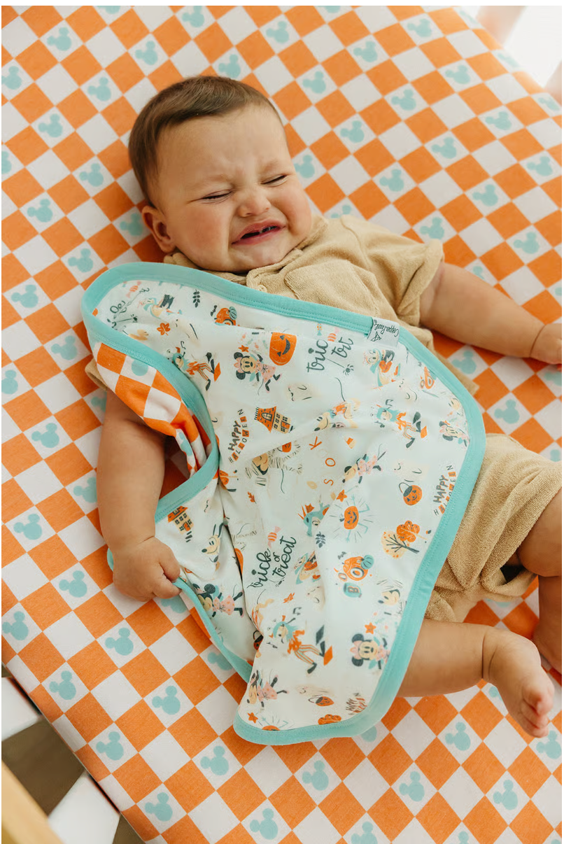 Mickey’s Boo Bash Security Blanket Set