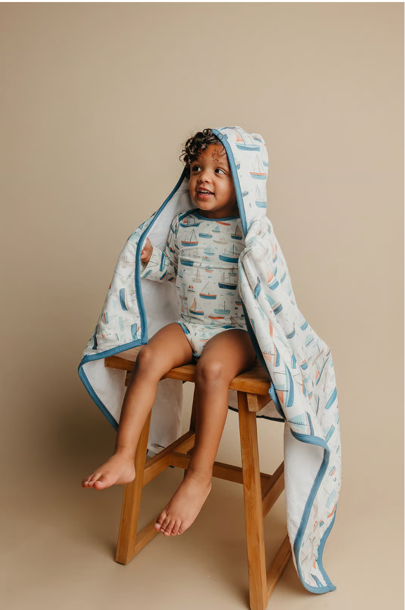 Fischer Premium Big Kid Hooded Towel