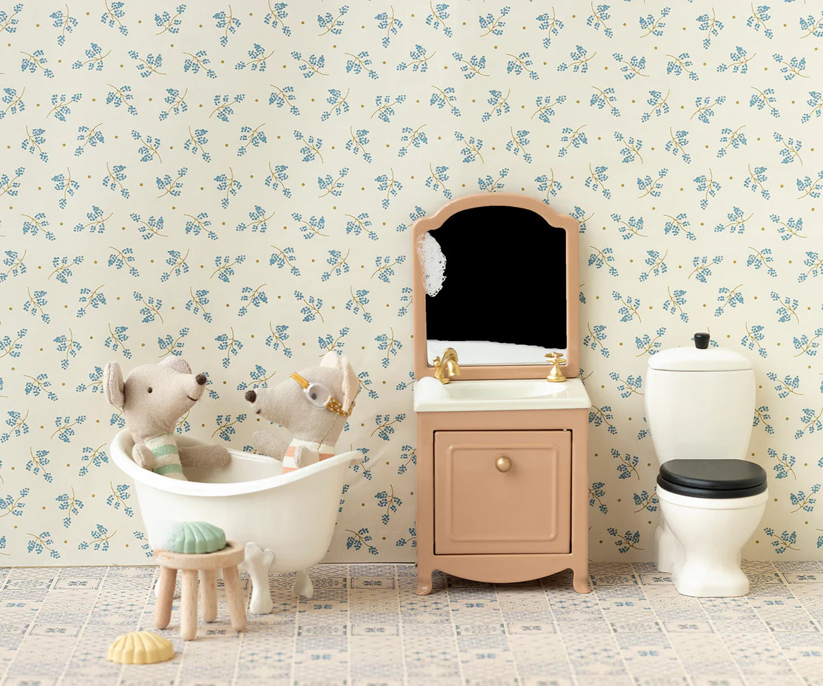 Toilet, Mice