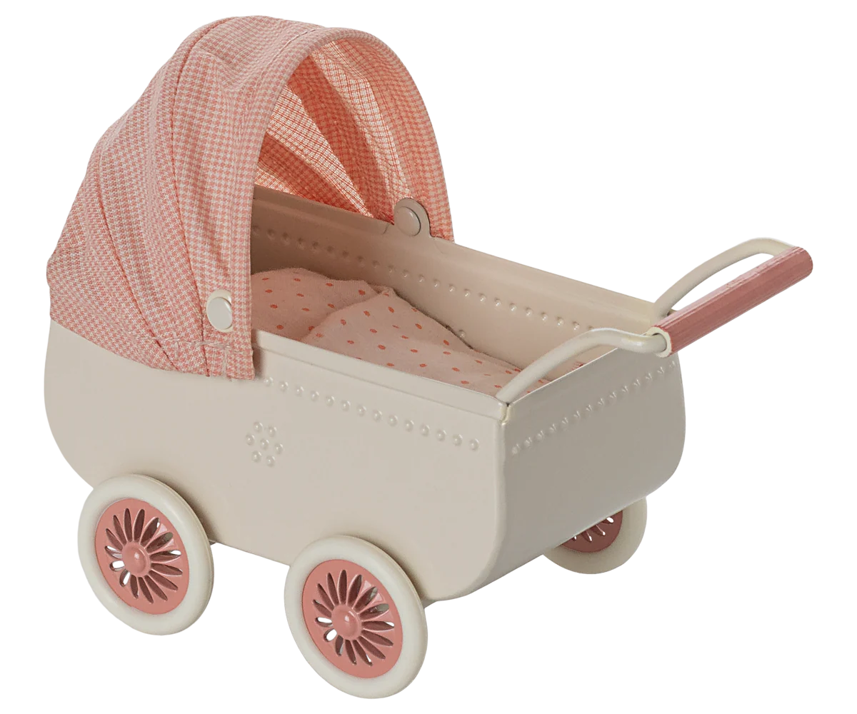Pram, Coral