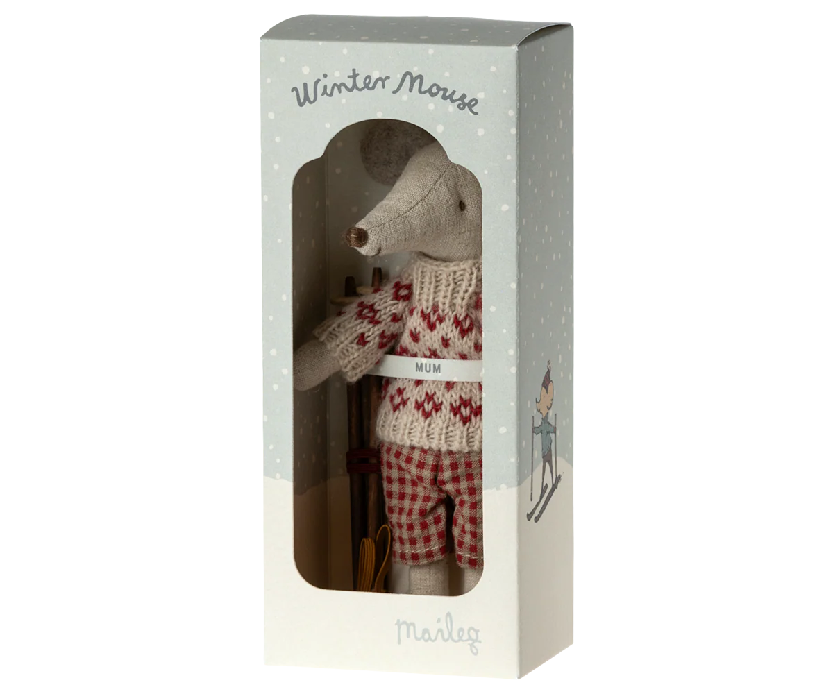 Winter Mouse Mom with Skis