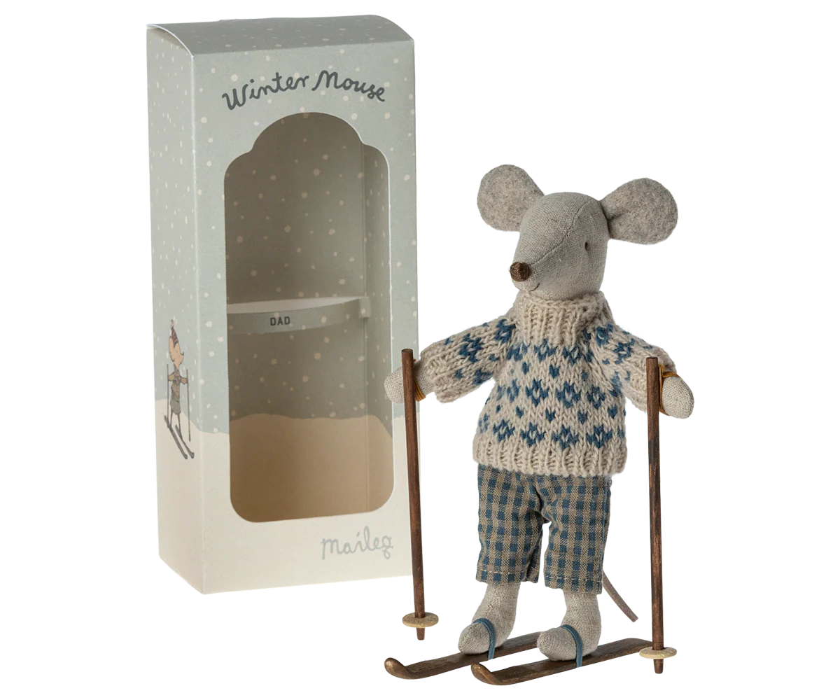 Winter Mouse Dad with Skis