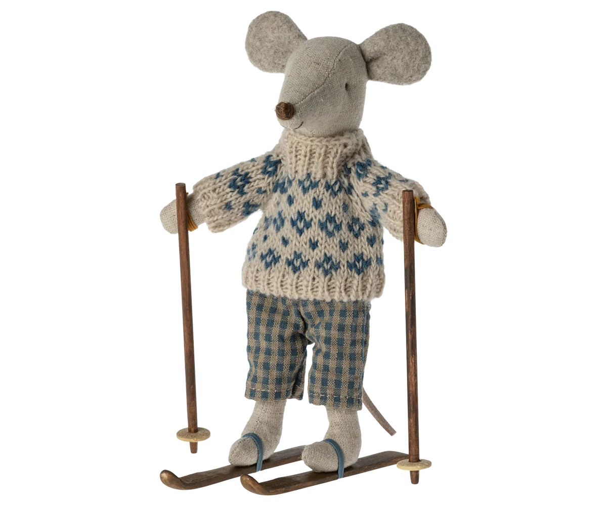 Winter Mouse Dad with Skis