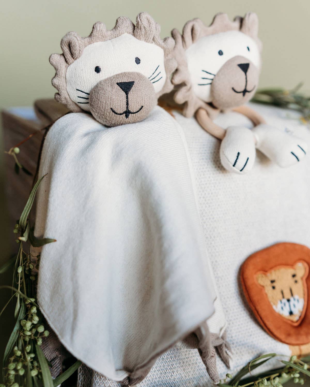 Organic Lion Lovey
