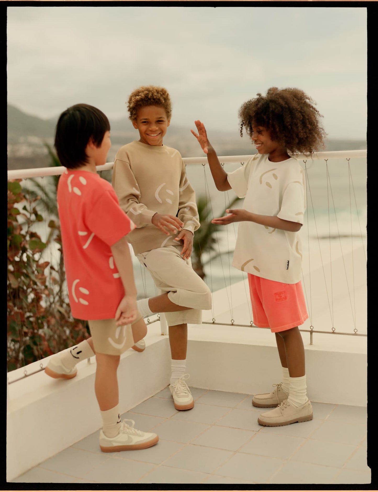 Ador Shorts / Red Ink