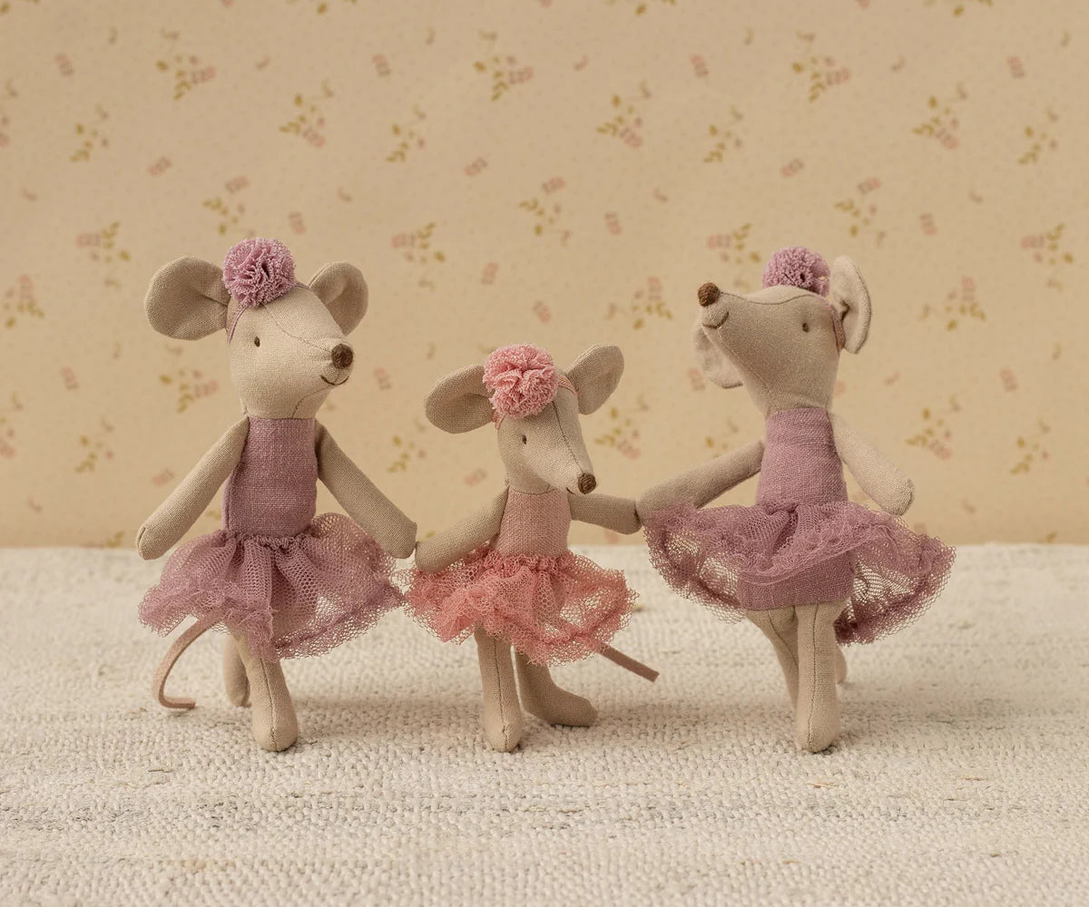 Big Sister Ballerina Mouse, Heather