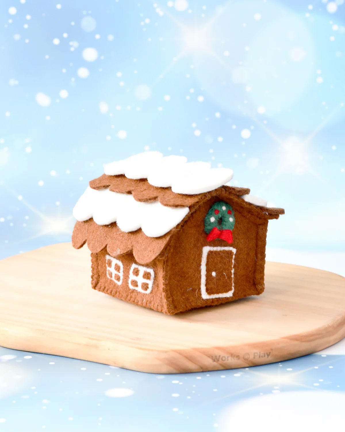 Felt Gingerbread House w/Green Wreath