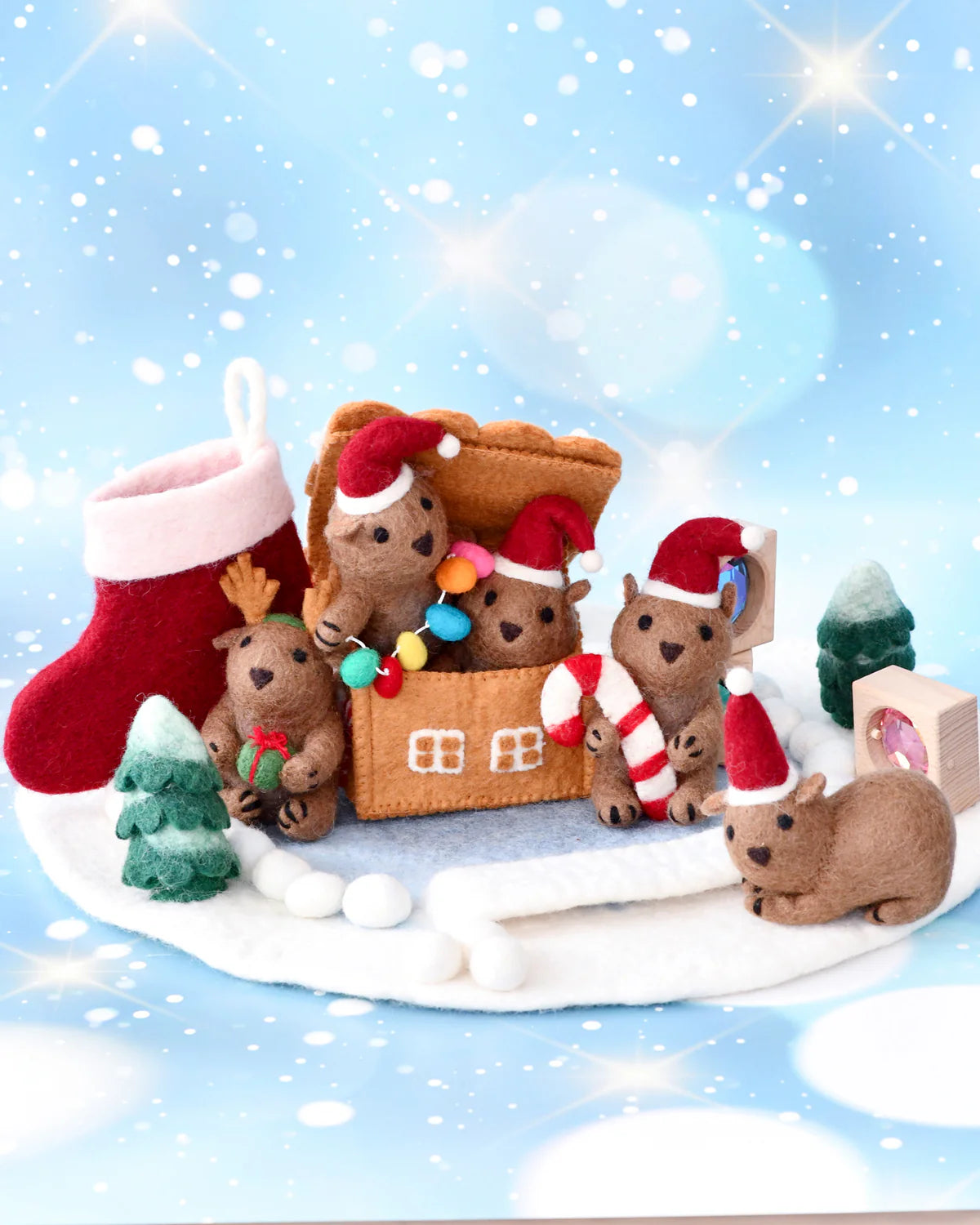 Felt Gingerbread House w/Green Wreath