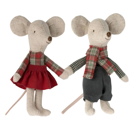 Winter Twin Mice