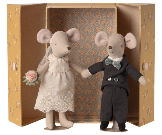 Wedding Mouse Couple