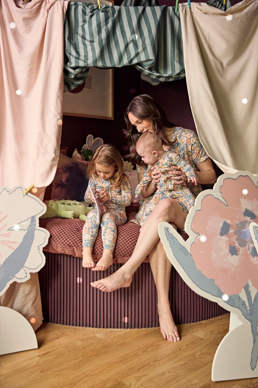 Flora Ruffle L/S 2 Pc. Pajamas