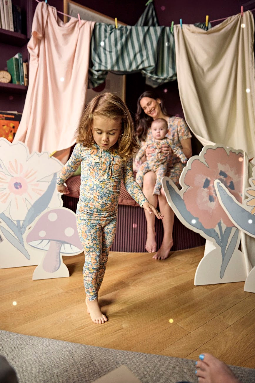 Flora Ruffle L/S 2 Pc. Pajamas