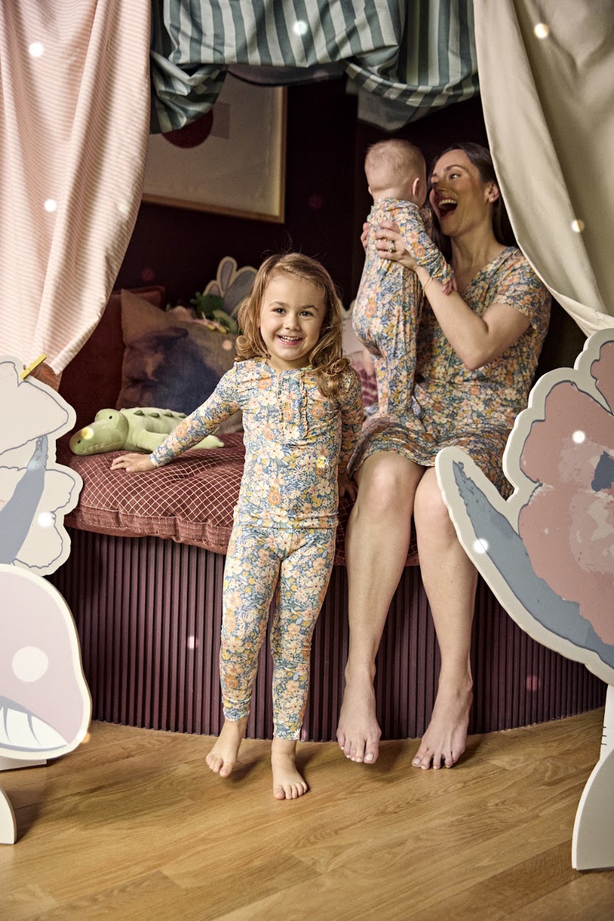 Flora Ruffle L/S 2 Pc. Pajamas