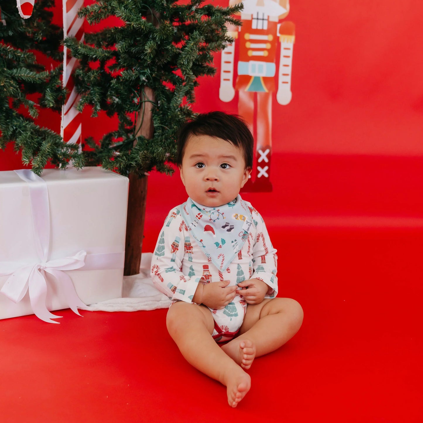 Nicholas Bandana Bib Set