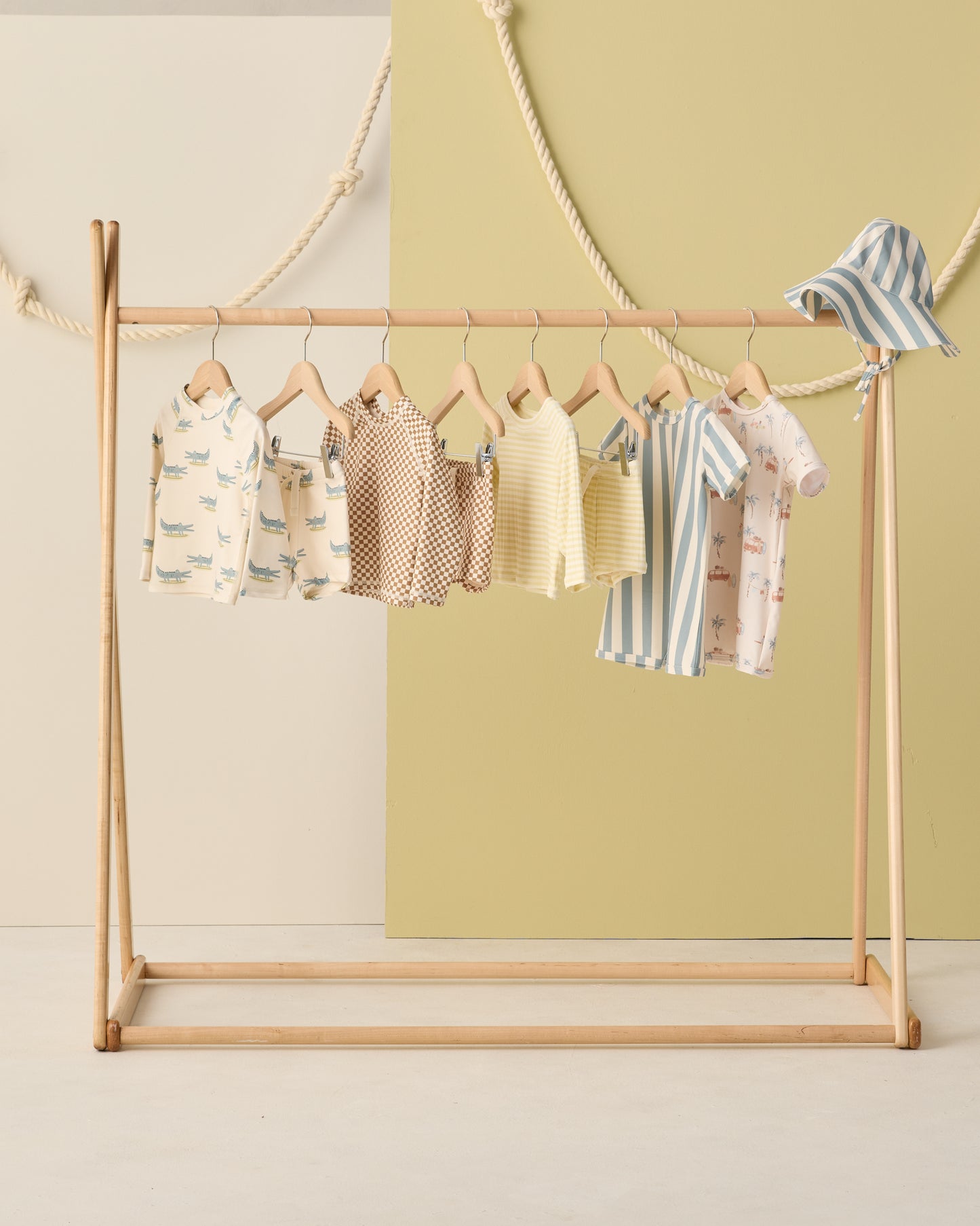 Boys’ Alligators Rashguard Set