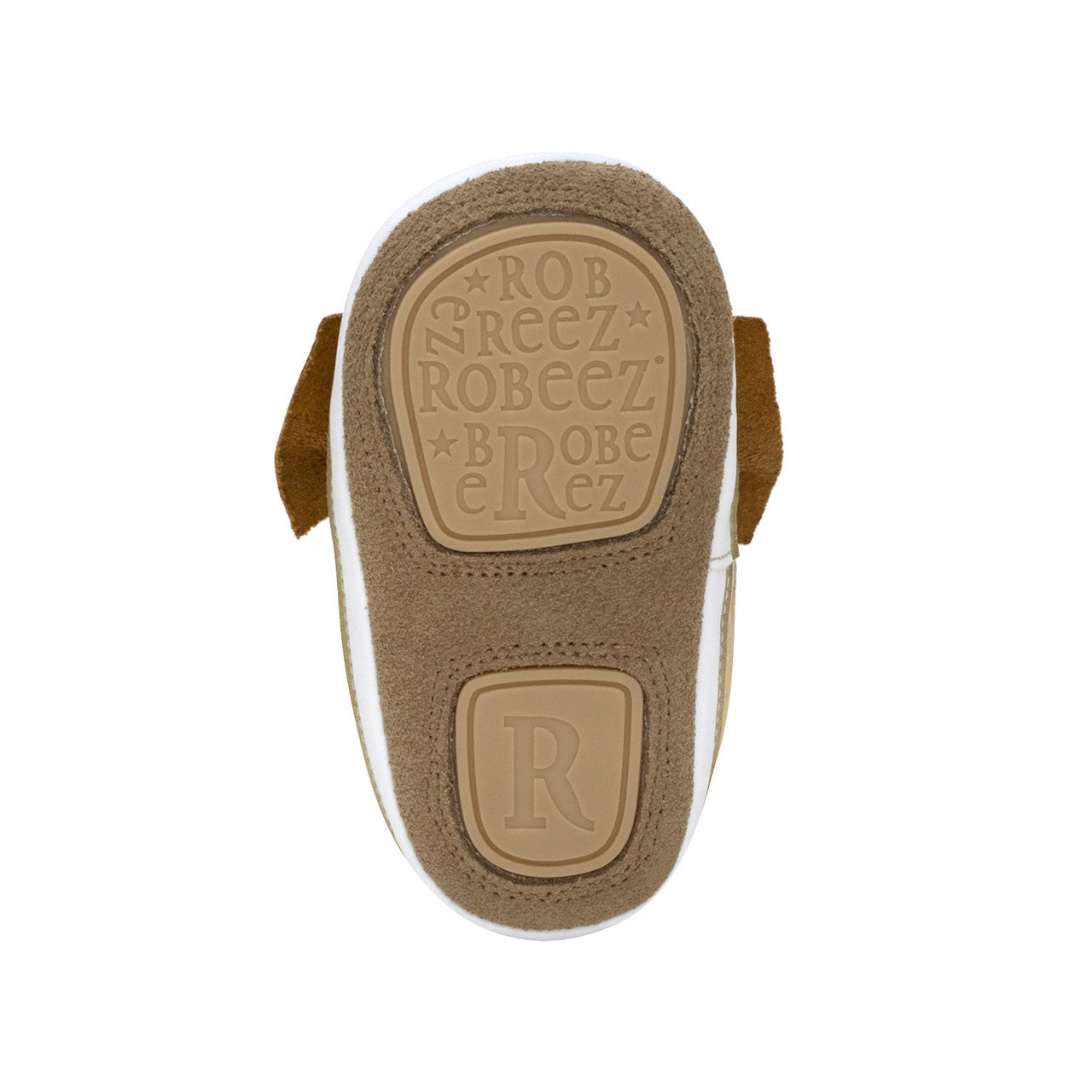 Aria First Kicks in Gold