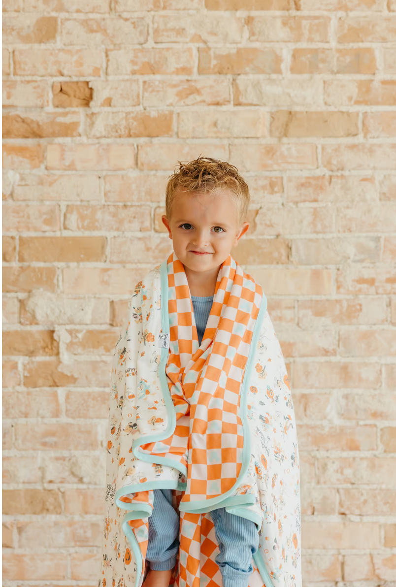 Mickey Mouse’s Boo Bash 3-Layer Quilt
