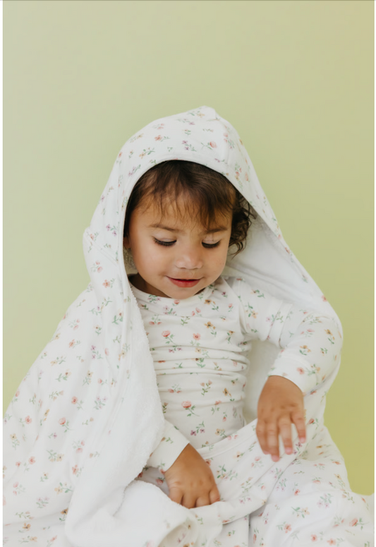 Eloise Big Kid Hooded Towel