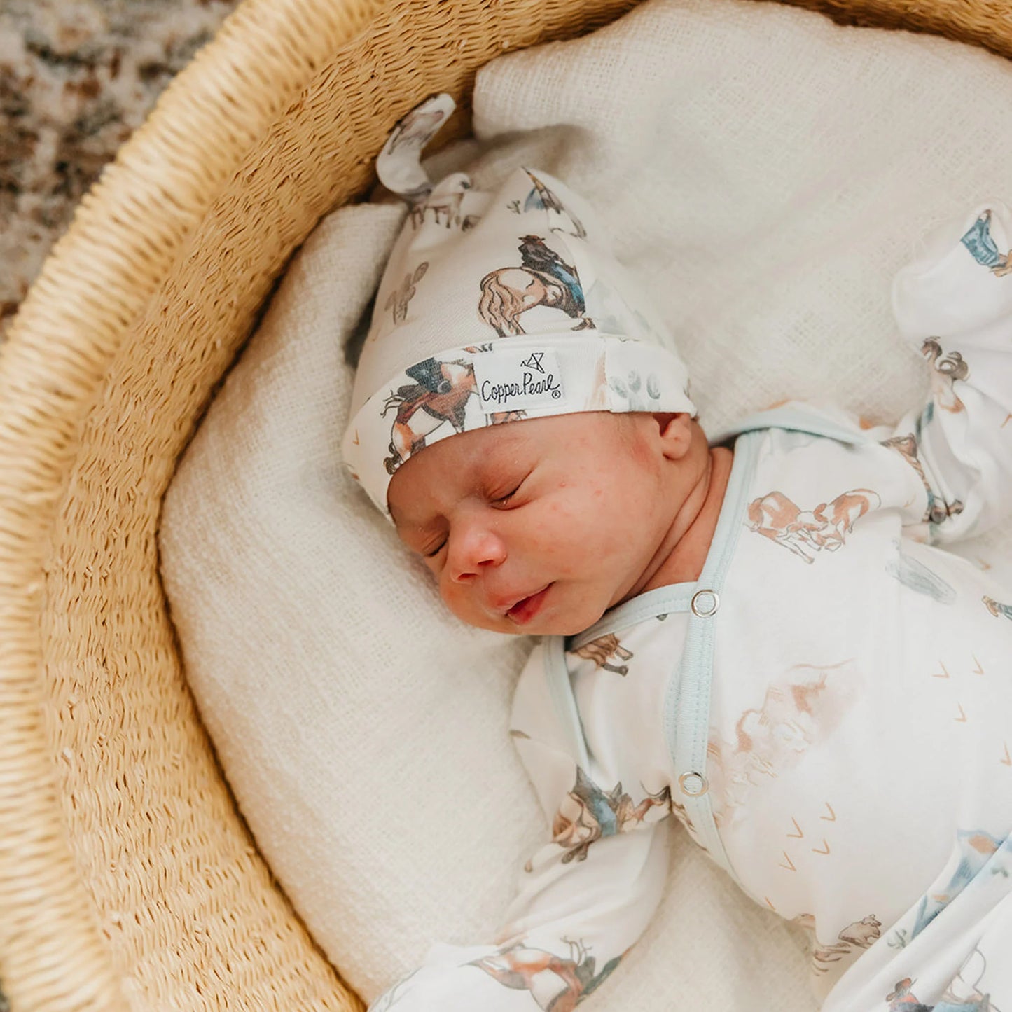 Boone Top Knot Hat 0-4M